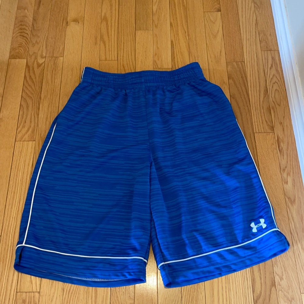 Under Armour basketball  shorts size large